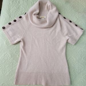 Elegant Cream Sweater with Button Detail